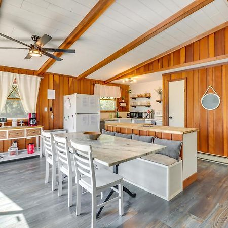 Lakefront Poconos Vacation Rental With Swim Dock! Long Pond Dış mekan fotoğraf