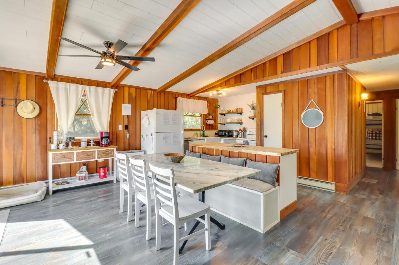 Lakefront Poconos Vacation Rental With Swim Dock! Long Pond Dış mekan fotoğraf