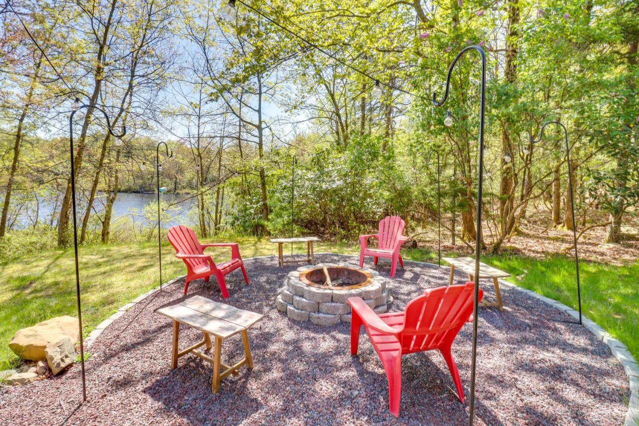 Lakefront Poconos Vacation Rental With Swim Dock! Long Pond Dış mekan fotoğraf