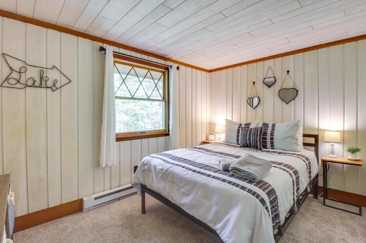 Lakefront Poconos Vacation Rental With Swim Dock! Long Pond Dış mekan fotoğraf