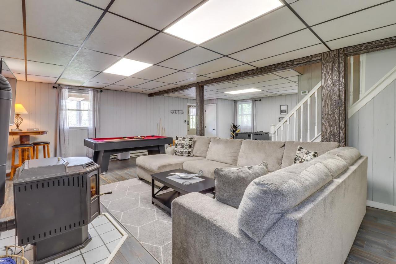Lakefront Poconos Vacation Rental With Swim Dock! Long Pond Dış mekan fotoğraf